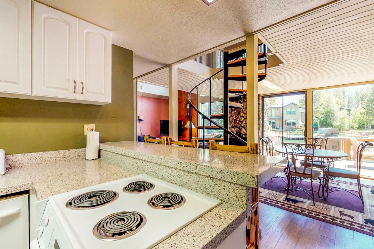 Waterfront Apres' Ski Cabin Villa South Lake Tahoe Exterior photo