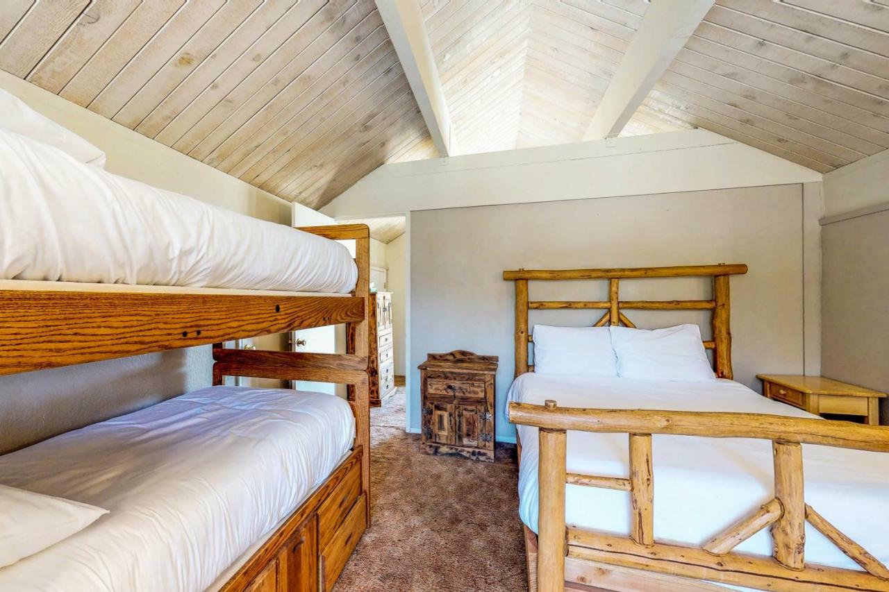 Waterfront Apres' Ski Cabin Villa South Lake Tahoe Exterior photo
